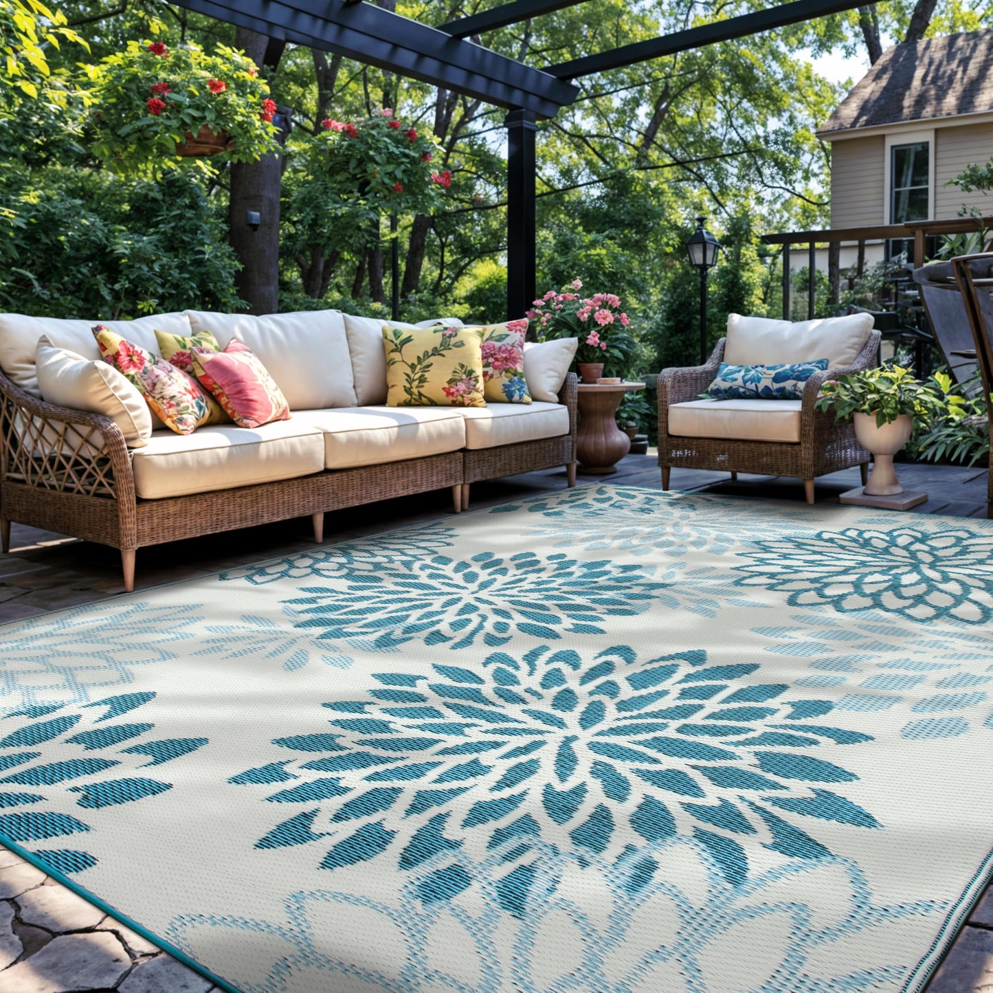 Rugshop Floral Tropical Reversible Crease-Free Waterproof Premium Recycled Plastic Outdoor Rugs for Patio,Backyard,RV,Deck,Picnic,Trailer,Beach,Camping,Sunroom Area Rug Green 7'10" X 10'